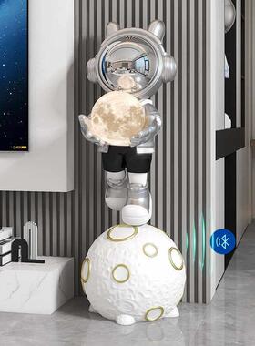 创意太空人落地大型摆件客厅沙发边卧室酒店会所乔迁新居装饰品