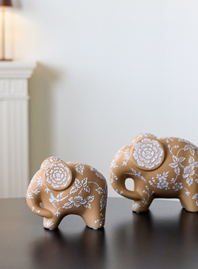 大象摆件陶瓷高级感小众桌面客厅装饰新中式电视柜工艺品乔迁礼物