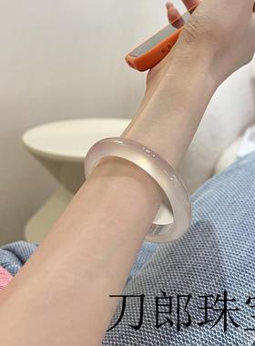 高端高冰玛瑙手镯女冰透玉髓镯子冰种白月光翡翠玉镯女款圣诞礼物
