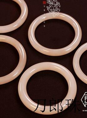 高端新疆和田玉藕粉手镯百搭款藕粉色玉镯圆条淡粉色少女感细圆镯