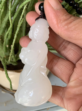 新疆和田玉白玉美女手把件