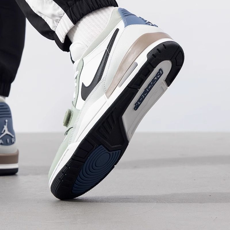 NIKE耐克男鞋2025春季新款轻便运动经典复古休闲板鞋HV5970,淘宝优惠券,粉丝福利购,淘宝优惠卷