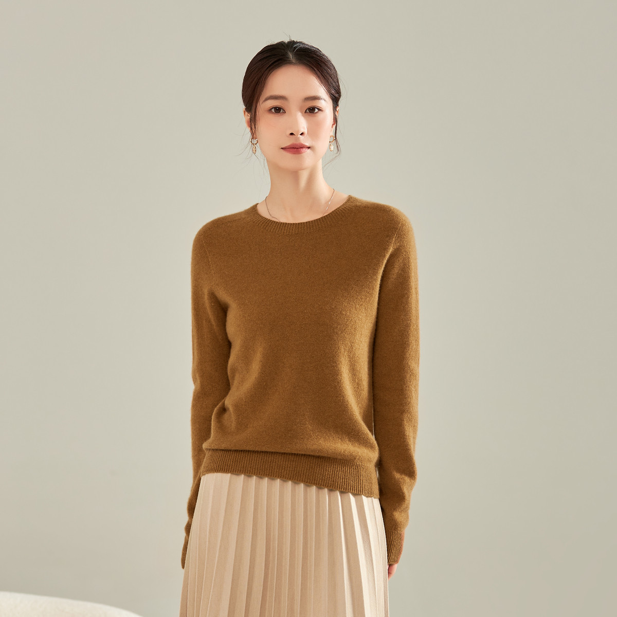 春竹2025秋冬新款100%山羊绒休闲简约羊绒衫女亲肤柔软套头毛衣,淘宝优惠券,粉丝福利购,淘宝优惠卷