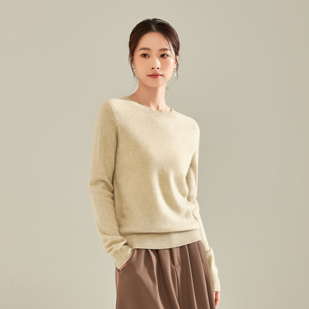 春竹2025秋冬新款100%山羊绒休闲简约羊绒衫女亲肤柔软套头毛衣,淘宝优惠券,粉丝福利购,淘宝优惠卷