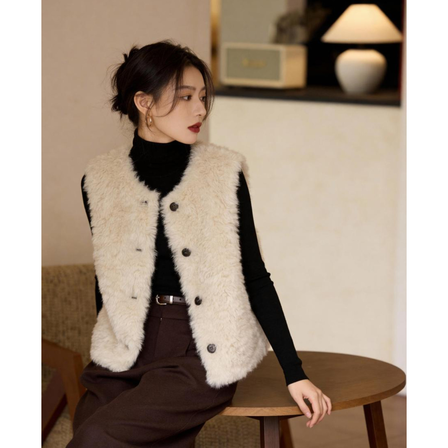 百家好仿皮草马甲女25冬季新款毛绒软糯毛毛马甲保暖短款无袖外套,淘宝优惠券,粉丝福利购,淘宝优惠卷