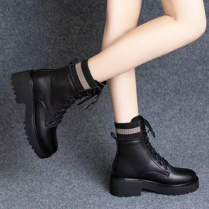 马丁靴女英伦风2025秋冬新款短靴女学生韩版厚底加绒网红ins潮鞋
