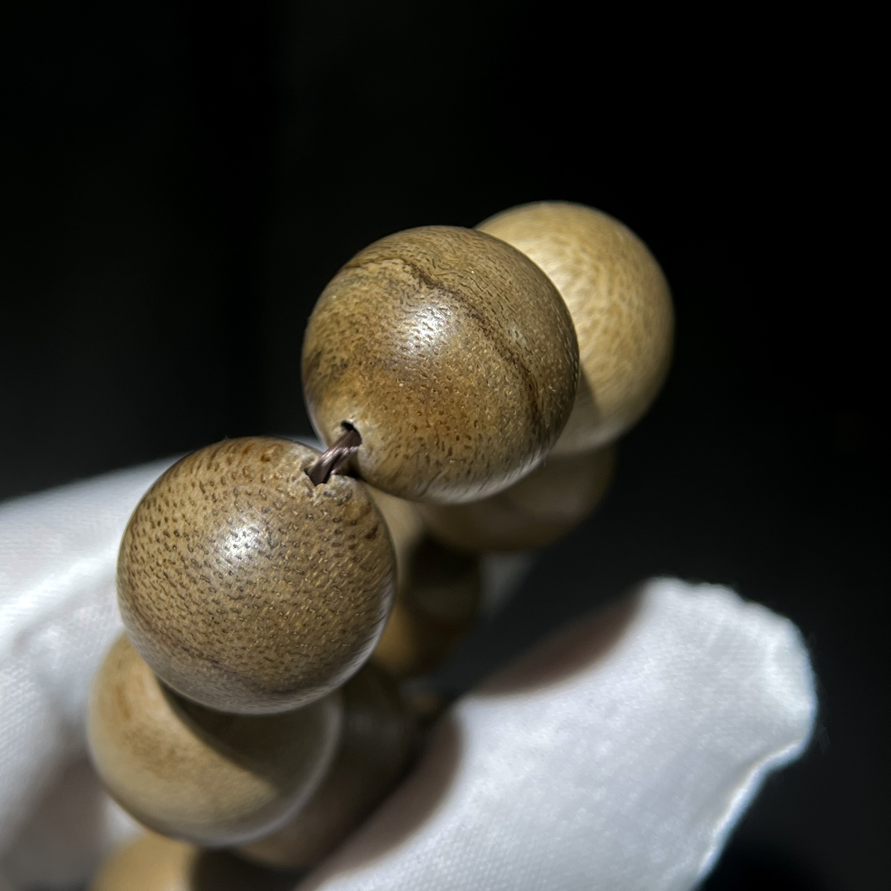 霸气虎纹保真天然加里曼丹老料16mm沉香手串佛珠手链念珠花香药香,淘宝优惠券,粉丝福利购,淘宝优惠卷