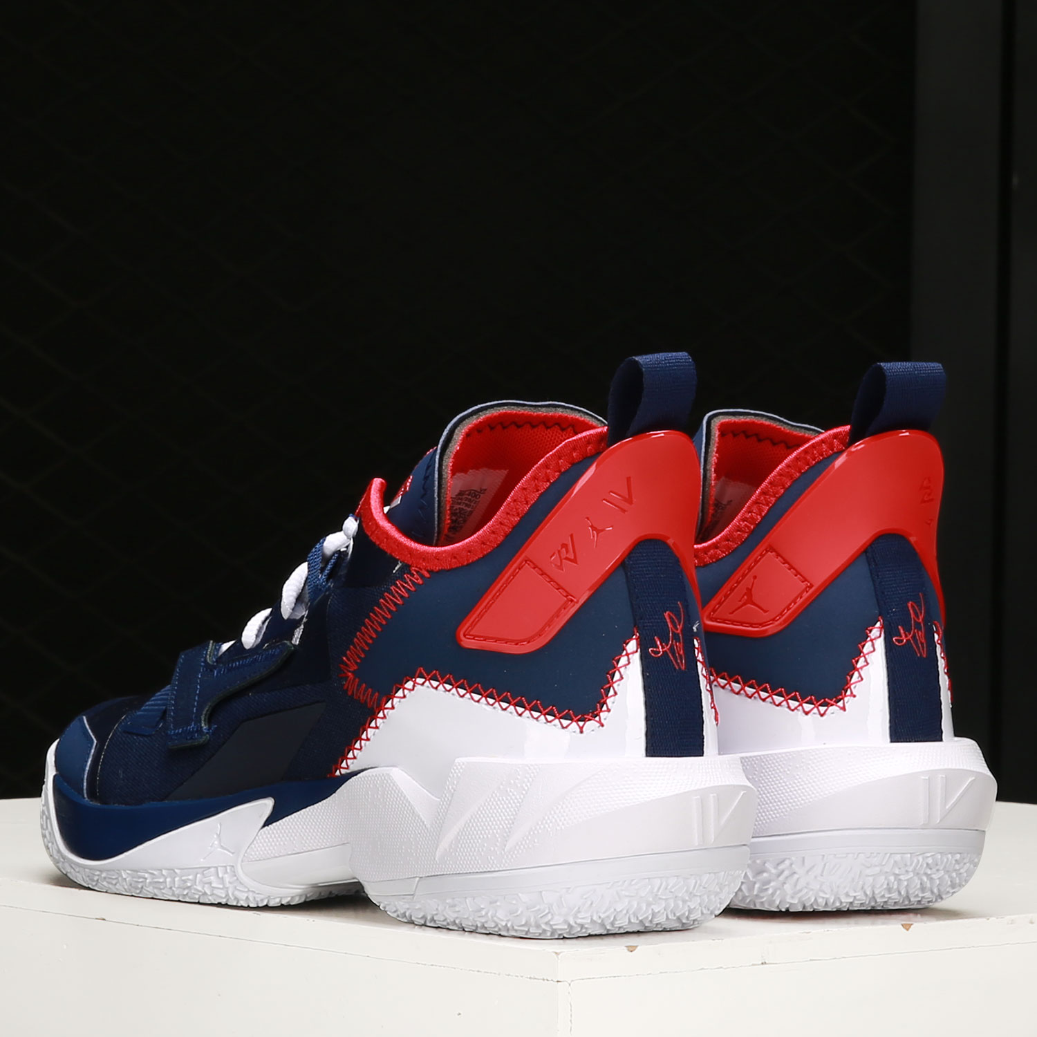 Nike/耐克正品JORDAN Why Not Zer0.4男女运动篮球鞋 DD4886-400-图0