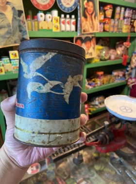 老茶叶桶1个铁罐铁皮盒8x0年09代年村农代怀旧老物件老货