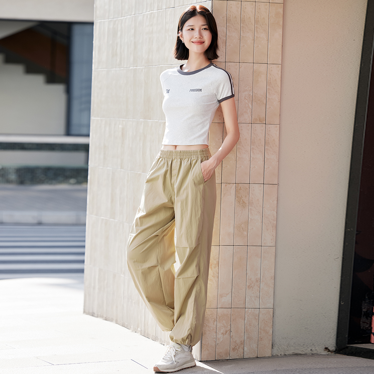 【门店同款】马恩 MAXNEW2025夏季新款女装短袖女圆领修身短款T恤