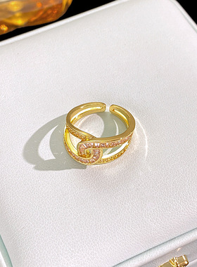 铜镶嵌锆石双环戒指女时尚气质环环相扣满钻指环小众轻奢尾戒饰品