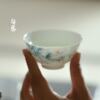 White porcelain handmade master cup with underglaze color and hand-painted blue and white tea cup for household Japanese tea cup and Kung Fu tea set