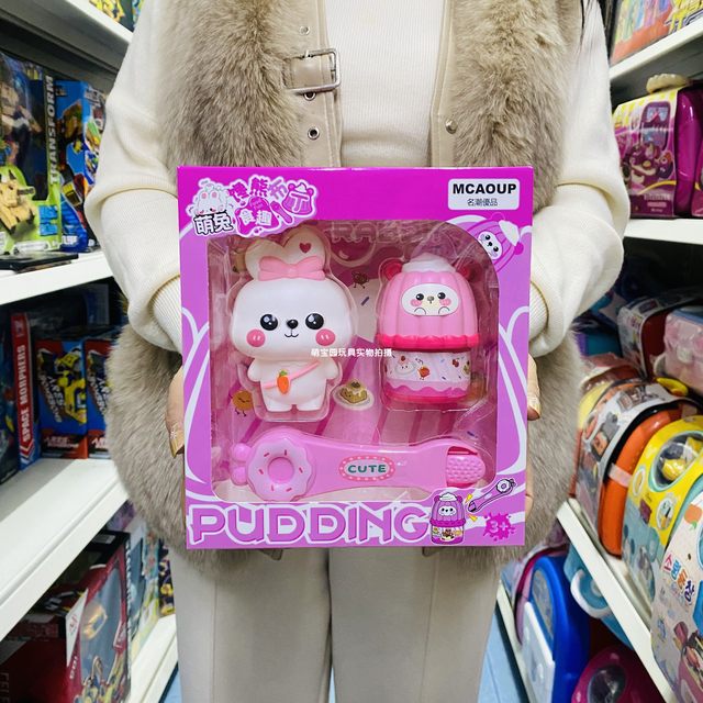 Creative bowl of noodles, cute bunny and bear pudding, kitchen utensils