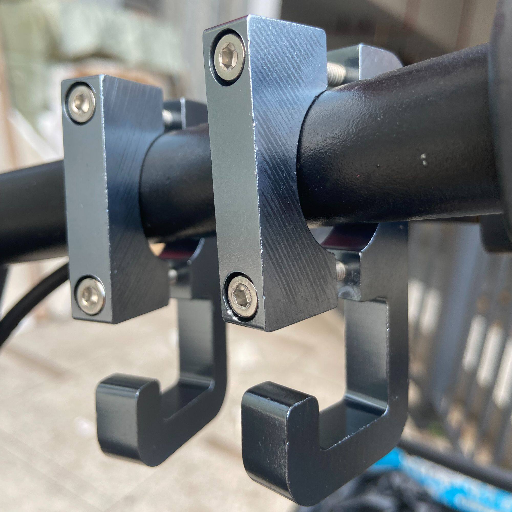Electric vehicle metal hook thickened and super strong weighing