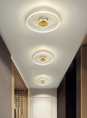 北欧卧室灯创意现代简约家用温馨浪漫花瓣形玄关灯阳台过道吸顶灯