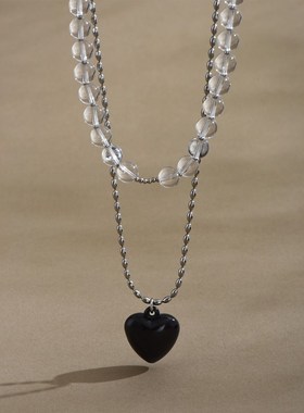 黑白爱心双层叠戴项链女轻奢小众设计高级感心形串珠锁骨链套链