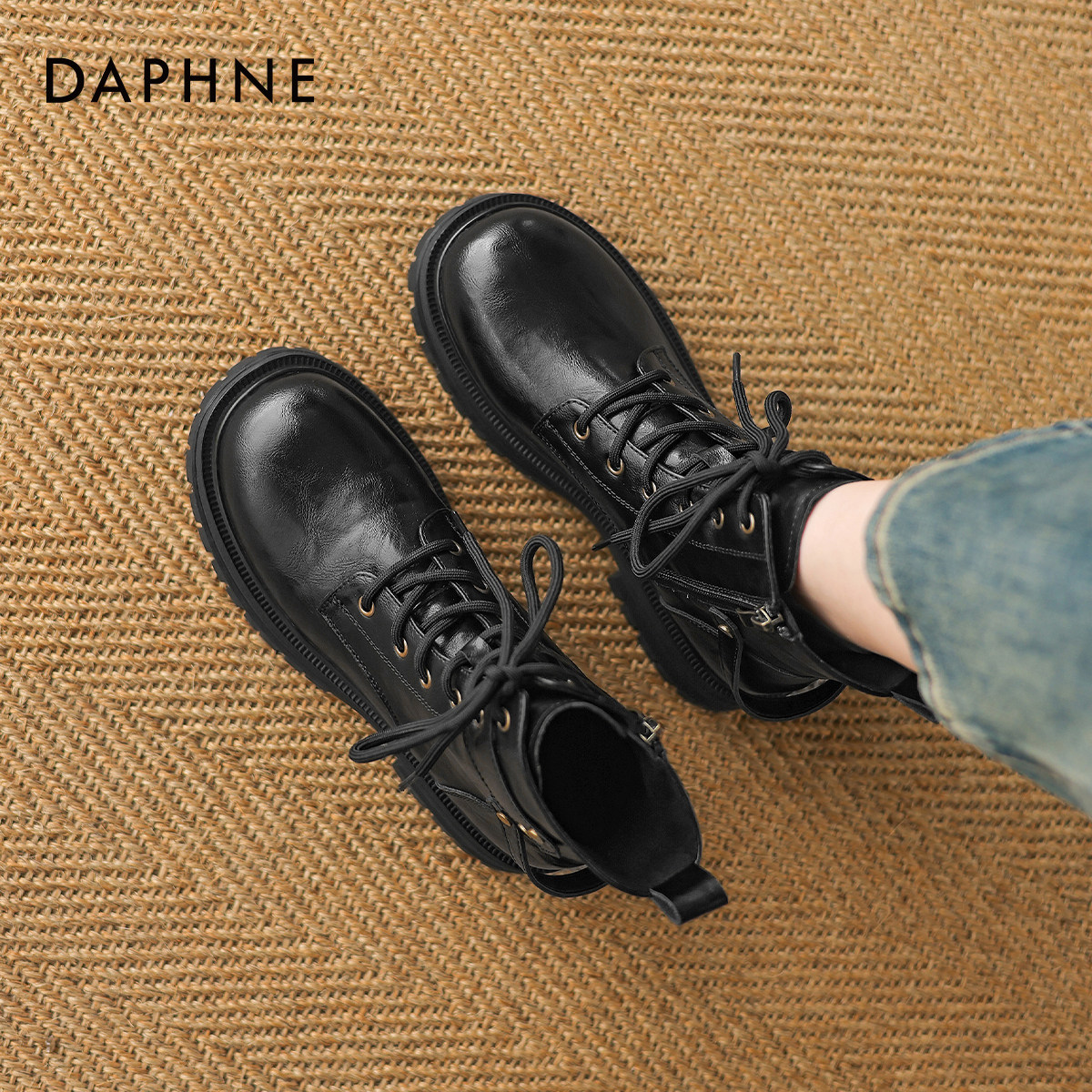达芙妮厚底马丁靴女款2026新款秋冬季英伦风机车骑士靴子黑色短靴,淘宝优惠券,粉丝福利购,淘宝优惠卷