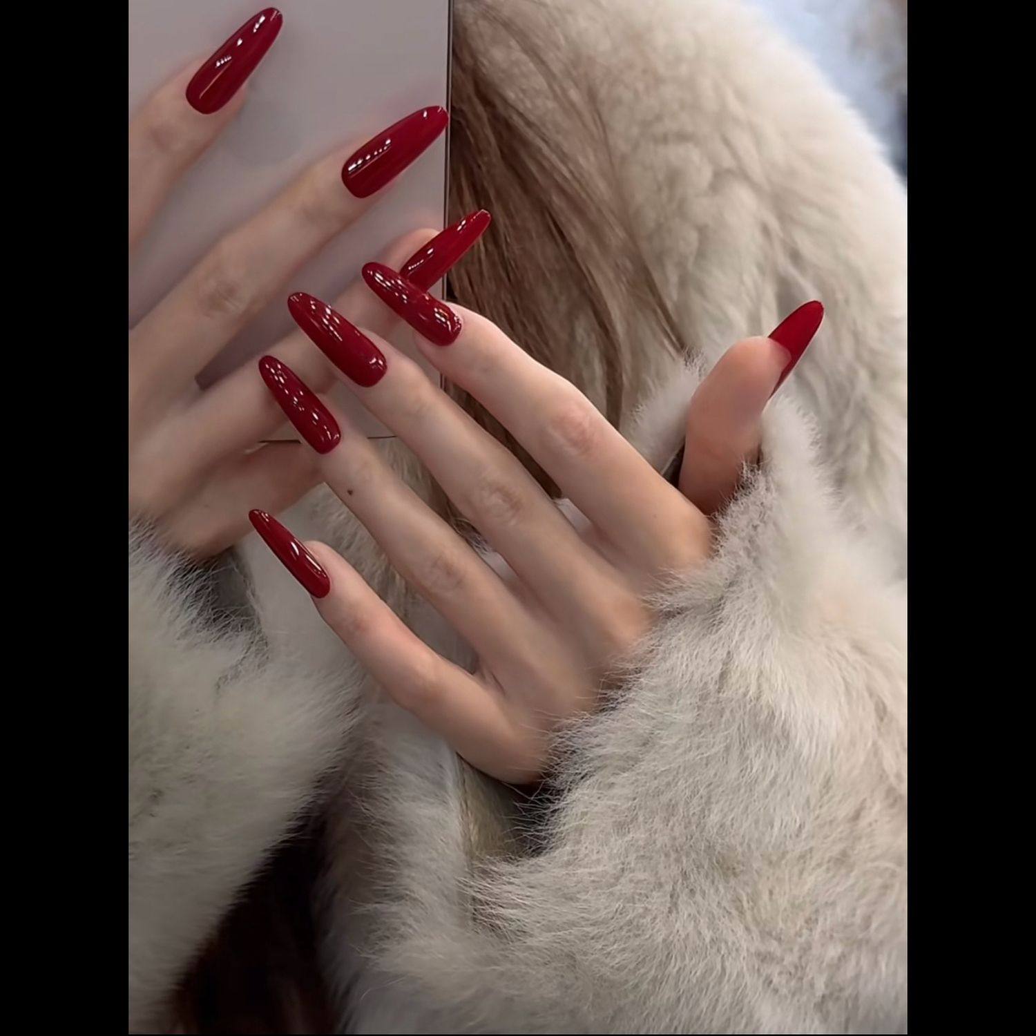 纯手工秋冬穿戴红色纯色美甲贴片高级可拆卸新年时尚气质显白甜酷,淘宝优惠券,粉丝福利购,淘宝优惠卷