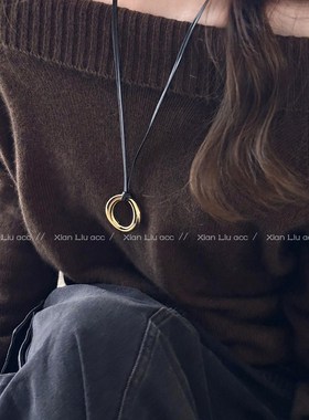 黑色皮绳圆环吊坠项链女2024新款锁骨链小众设计感毛衣链颈链配饰
