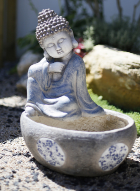 小佛像阳台花盆草造景禅意