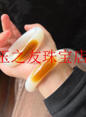 新疆和田玉手镯一口糖羊脂糖白玉