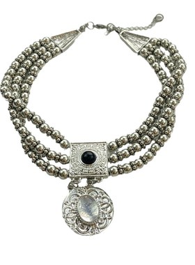 轻奢小众设计多层珍珠项链女夏新款时尚气质百搭高级感锁骨链颈链