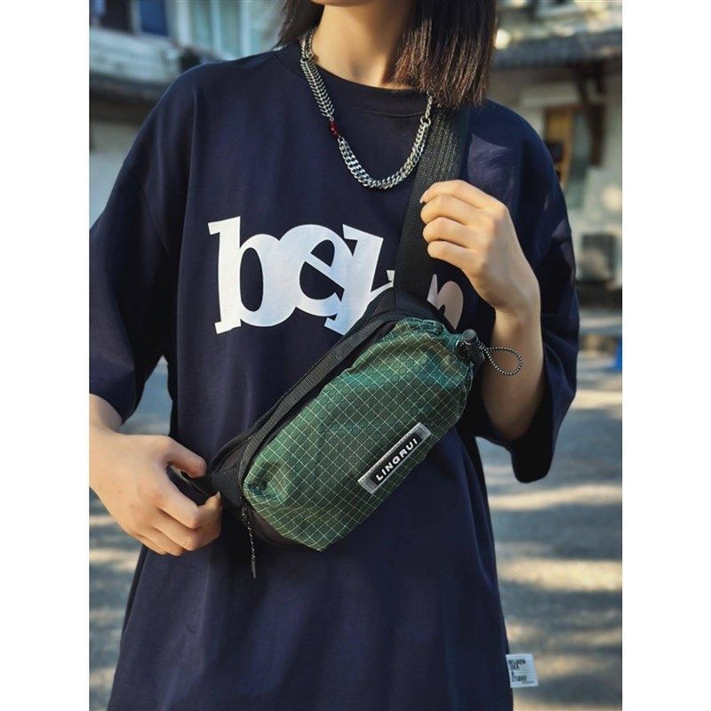 斜挎包男轻便通勤小挎包日系工装单肩包简约纯色运动腰包休闲胸包,淘宝优惠券,粉丝福利购,淘宝优惠卷