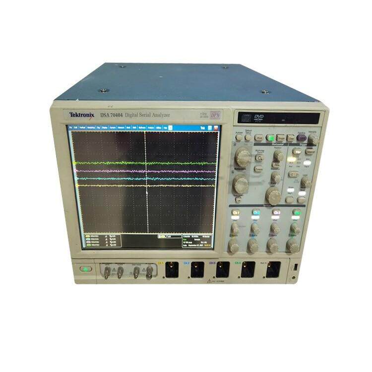 DSA70404示波器33GHz - 图3