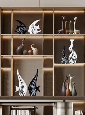 北欧家居客厅酒柜摆设现代电视装饰品情侣创意陶瓷茶几桌面小摆件