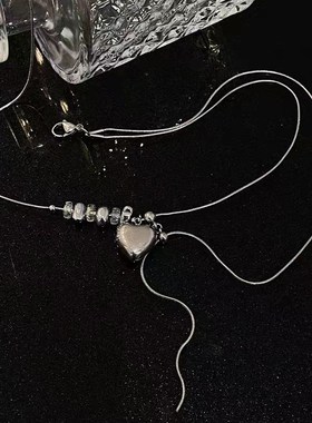 银色爱心碎石项链女潮个性小众y冷淡风锁骨链高级设计感饰品颈链