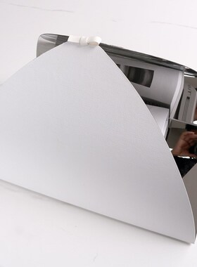 轻奢书架金属皮革k美式现代书靠摆件创意简约书房样板间办公室装