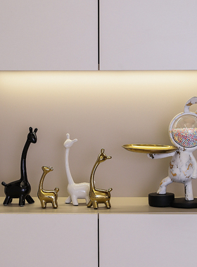 创意一家四口鹿摆件轻奢酒柜装饰品现代I客厅玄关电视柜家居工艺