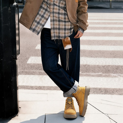 马克华菲高帮板鞋男款2025冬季新款厚底防滑户外登山鞋黄色休闲鞋 - 图2