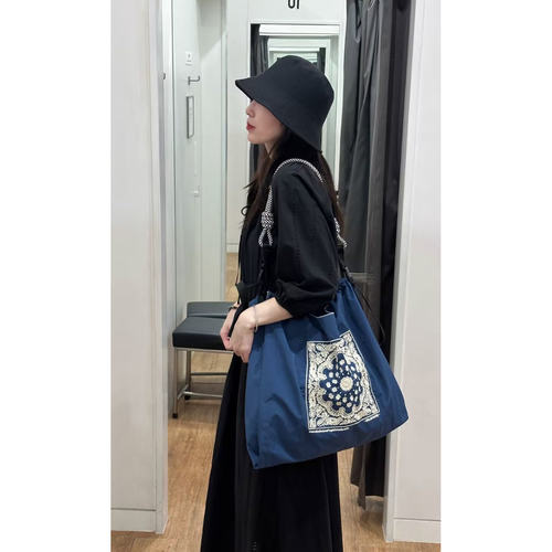 日本ball chain环保购物袋高圆圆同款旅行袋刺绣包尼龙帆布斜挎女 - 图1
