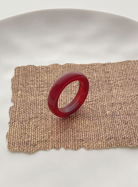 天然大红玛瑙戒指酒红色戒指高级感素圈玉石戒指食指指环尾戒