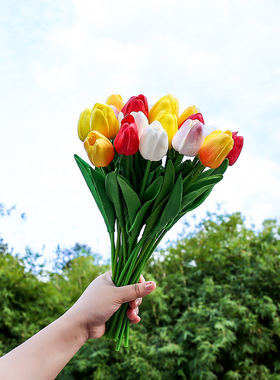 仿真郁金香手感保湿PU花束婚庆家居假花装饰摆件婚庆摄影道具