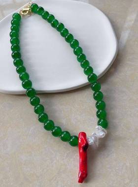 小众设计圣诞新年新品搭配配饰女国潮复古新中式祖母绿色珊瑚项链