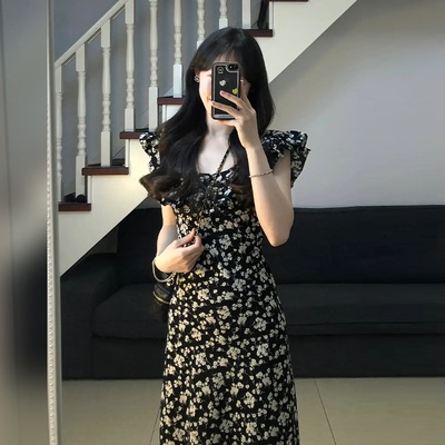 QY 2026夏季法式绝美V领碎花连衣裙女气质收腰长裙茶歇裙