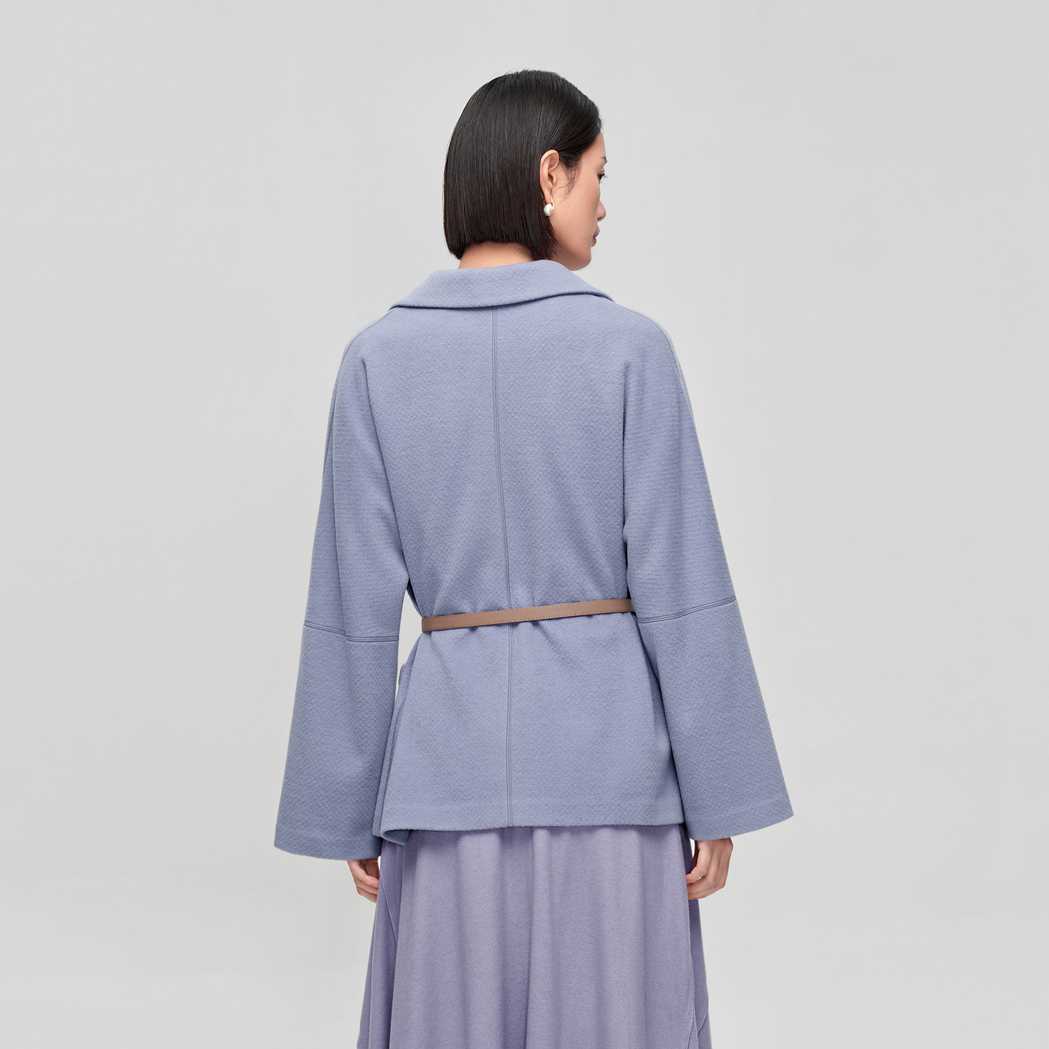 OVVOutlet秋冬热卖女针织羊毛两粒扣平驳领贴袋皮带单件西服外套