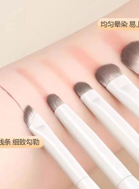 程十安推荐云瓷化妆刷新手套装眼影刷腮红修容晕染高光眼妆初学者