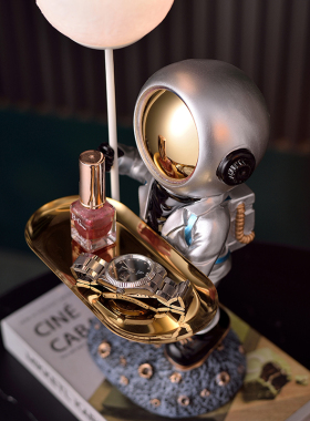 太空人宇航员摆件入户玄关钥匙y收纳客厅桌面放进门口装饰生日礼