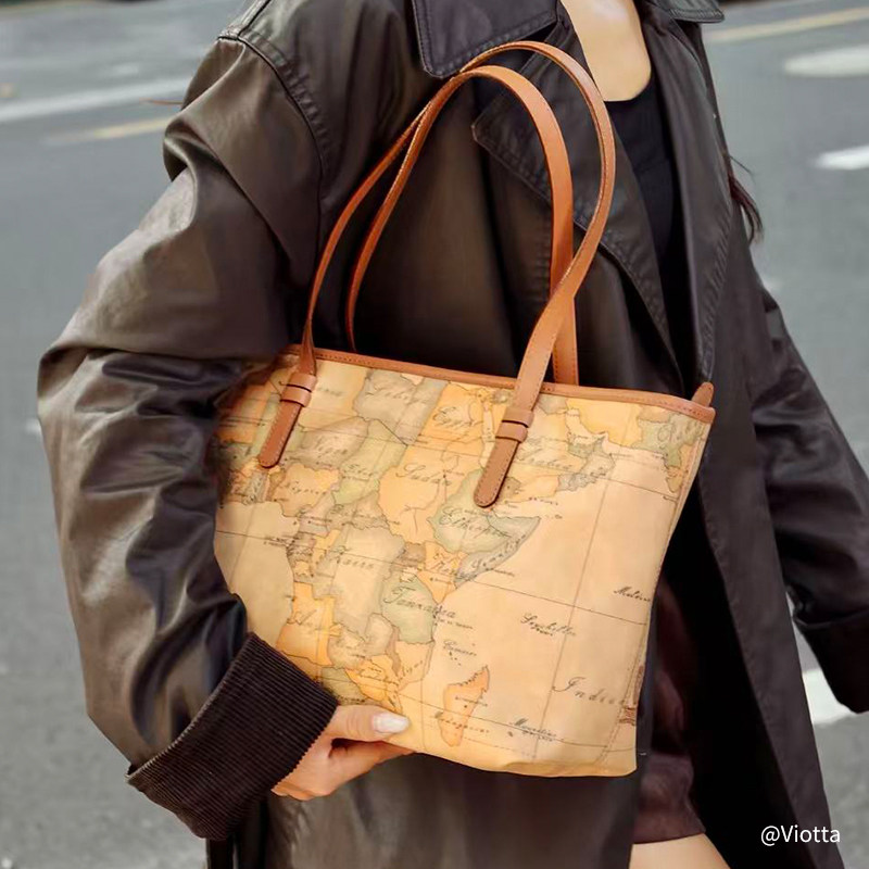 【博主同款】AM1C经典意大利马天尼地图包 Geo Classic中号托特包,淘宝优惠券,粉丝福利购,淘宝优惠卷