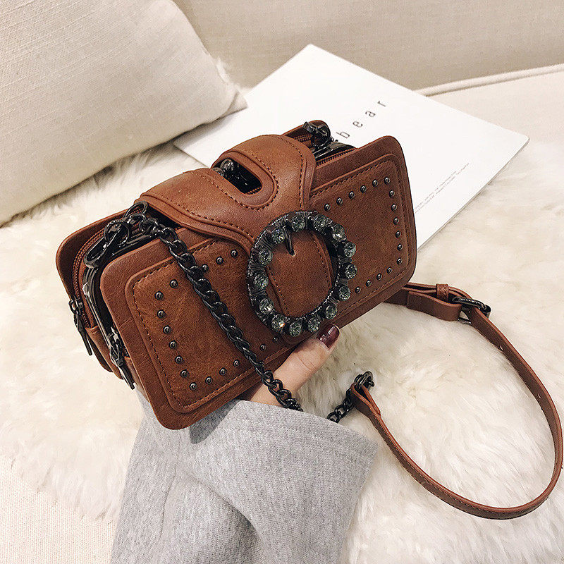 2025冬季新款质感港风铆钉韩版百搭单肩包链条小包,淘宝优惠券,粉丝福利购,淘宝优惠卷