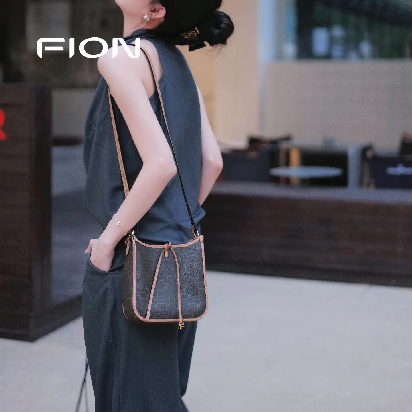 Fion/菲安妮女包2025新款老花马鞍包通勤单肩斜挎包小众设计时尚 - 图0