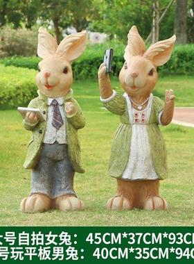 玻璃钢卡通彼得兔雕塑园林景观花园庭院装饰品户外草坪幼儿园摆件