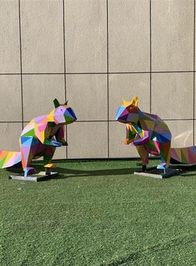 不锈钢卡通动物雕塑定制大型镂空发光切面网红熊鹿兔子长颈鹿摆件