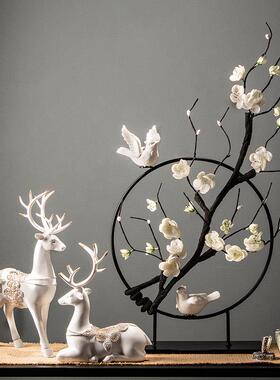 家居客厅电视柜装饰室内工艺品创意简约现代博物古架梅花小摆设件