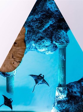 跨境爆款MANTA RAYS环氧树脂灯三角形海底O遗迹探险夜灯男朋友礼