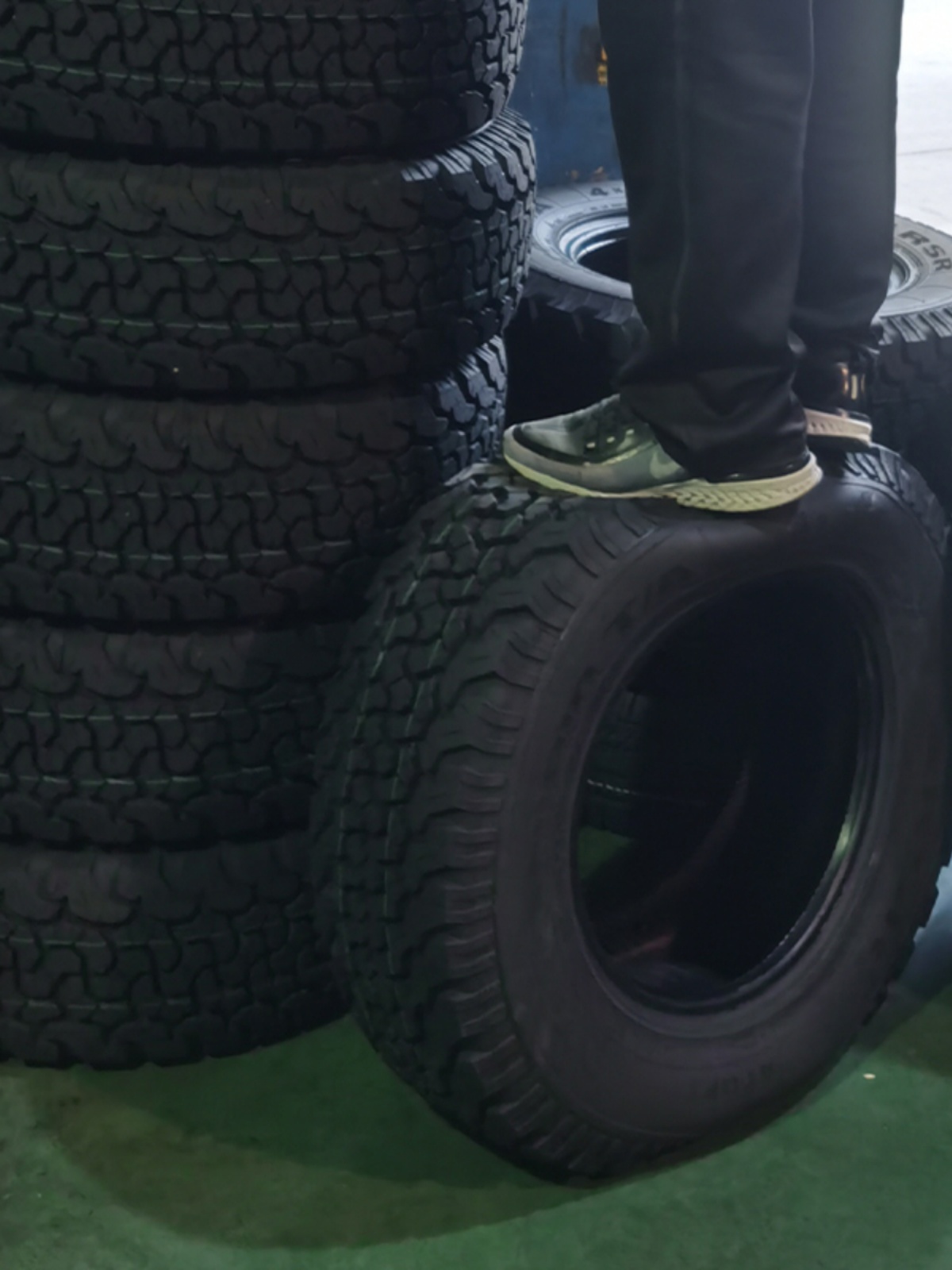 AT越野245/70R16LT8PR泥地全路况265/65R17LT加强10pr - 图1