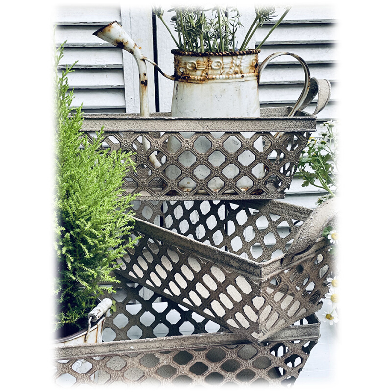 孤法式铁质复古做旧镂空花园装饰托盘铁皮花器三款可选-图3